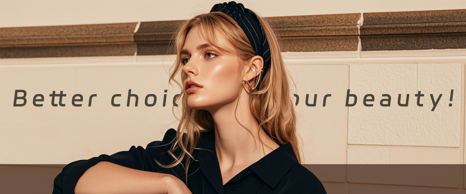 Q&N Fashion Accessory Banner